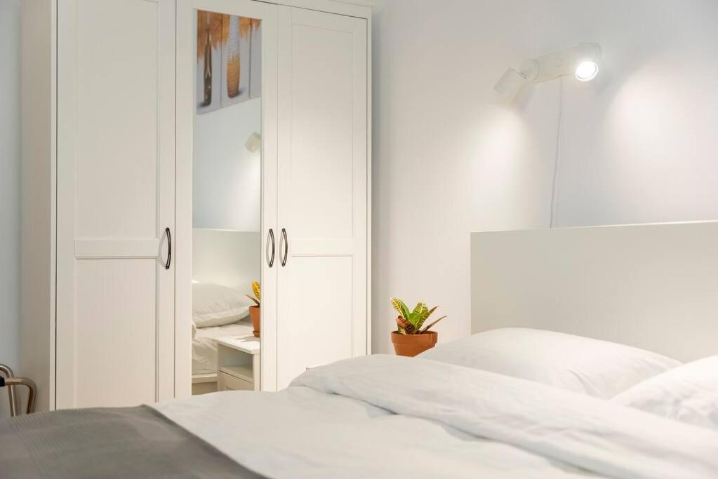 Ultra-central Square Apartment